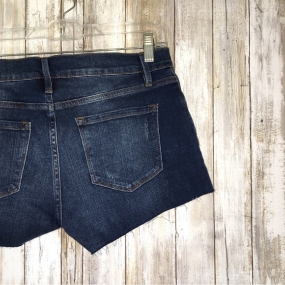 NWT FRAME Le Cutoff Light Distressed Cutoff Shorts - Picture 7 of 7